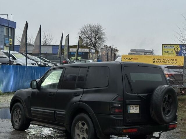 Чорний Міцубісі Паджеро, об'ємом двигуна 3.2 л та пробігом 220 тис. км за 3500 $, фото 2 на Automoto.ua