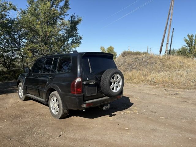 Мицубиси Паджеро 2004 в Изюме на Automoto.ua Черный Мицубиси Паджеро, объемом двигателя 3.2 л и пробегом 400 тыс. км за 5500 $, фото 3 на Automoto.ua