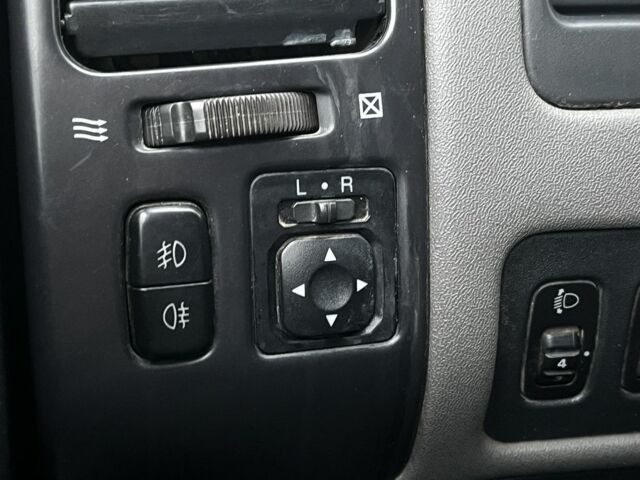 Черный Мицубиси Паджеро, объемом двигателя 3.2 л и пробегом 580 тыс. км за 4200 $, фото 12 на Automoto.ua