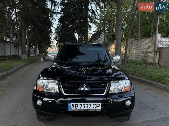 Черный Мицубиси Паджеро, объемом двигателя 3 л и пробегом 307 тыс. км за 8900 $, фото 7 на Automoto.ua
