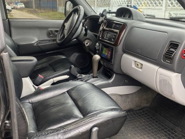 Чорний Міцубісі Паджеро, об'ємом двигуна 3 л та пробігом 300 тис. км за 5400 $, фото 4 на Automoto.ua