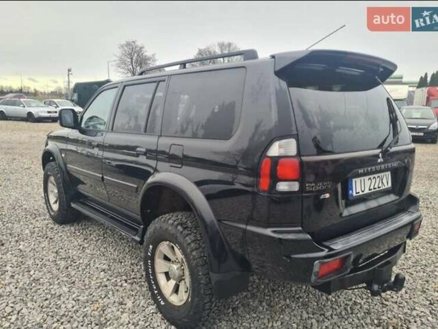 Черный Мицубиси Паджеро, объемом двигателя 3.5 л и пробегом 200 тыс. км за 3700 $, фото 2 на Automoto.ua