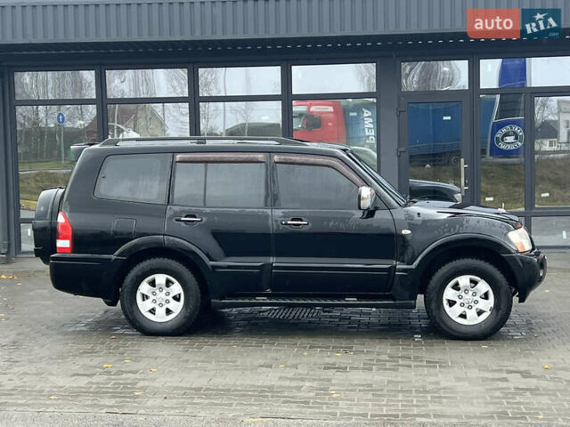 Черный Мицубиси Паджеро, объемом двигателя 2.97 л и пробегом 263 тыс. км за 7200 $, фото 3 на Automoto.ua
