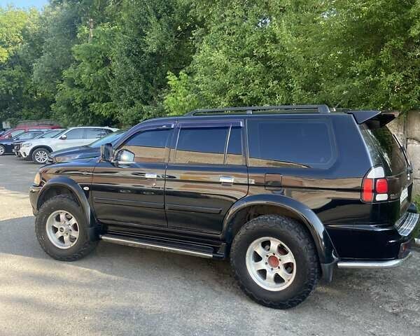 Чорний Міцубісі Паджеро, об'ємом двигуна 3 л та пробігом 276 тис. км за 8500 $, фото 3 на Automoto.ua