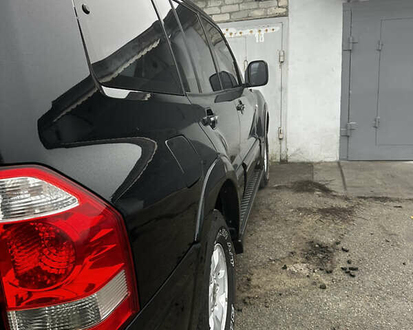 Чорний Міцубісі Паджеро, об'ємом двигуна 2.97 л та пробігом 228 тис. км за 8500 $, фото 2 на Automoto.ua