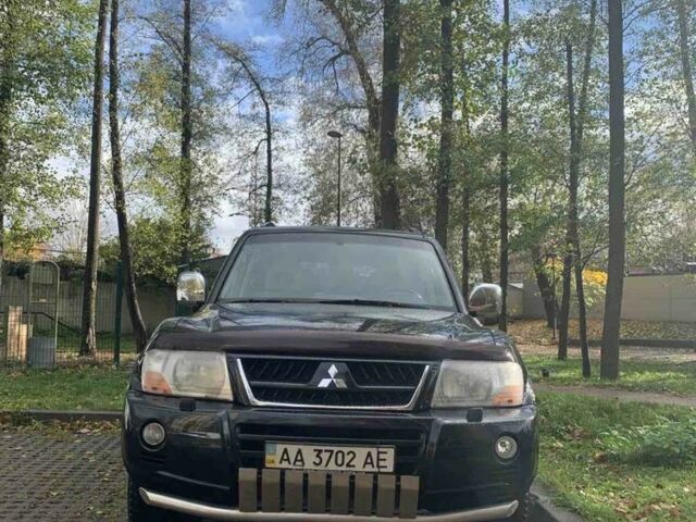 Міцубісі Паджеро 2005 у Києві на Automoto.ua Чорний Міцубісі Паджеро, об'ємом двигуна 3.5 л та пробігом 325 тис. км за 8500 $, фото 2 на Automoto.ua