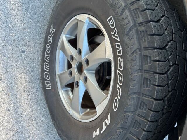 Черный Мицубиси Паджеро, объемом двигателя 3.2 л и пробегом 290 тыс. км за 5650 $, фото 6 на Automoto.ua