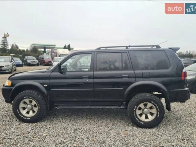 Черный Мицубиси Паджеро, объемом двигателя 3.5 л и пробегом 200 тыс. км за 3700 $, фото 4 на Automoto.ua