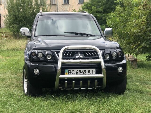 Чорний Міцубісі Паджеро, об'ємом двигуна 3.5 л та пробігом 187 тис. км за 7700 $, фото 3 на Automoto.ua