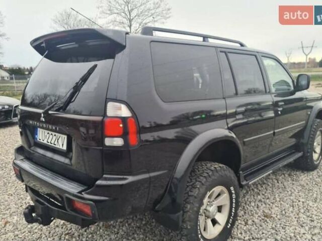 Черный Мицубиси Паджеро, объемом двигателя 3.5 л и пробегом 200 тыс. км за 3700 $, фото 3 на Automoto.ua