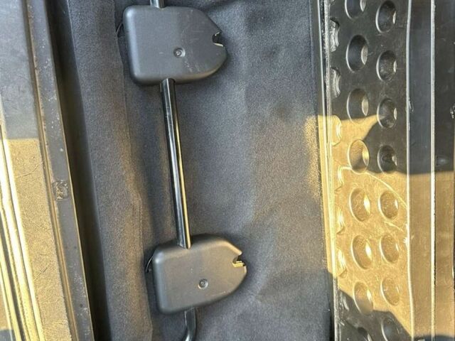 Чорний Міцубісі Паджеро, об'ємом двигуна 3.5 л та пробігом 236 тис. км за 6800 $, фото 5 на Automoto.ua