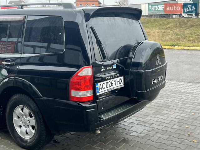 Черный Мицубиси Паджеро, объемом двигателя 2.97 л и пробегом 263 тыс. км за 7200 $, фото 10 на Automoto.ua