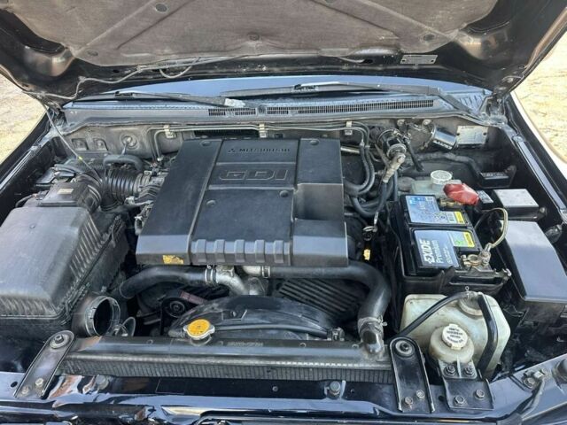 Чорний Міцубісі Паджеро, об'ємом двигуна 3.5 л та пробігом 236 тис. км за 6800 $, фото 6 на Automoto.ua