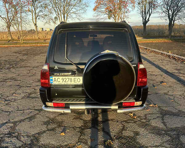 Чорний Міцубісі Паджеро, об'ємом двигуна 3.5 л та пробігом 236 тис. км за 6800 $, фото 7 на Automoto.ua