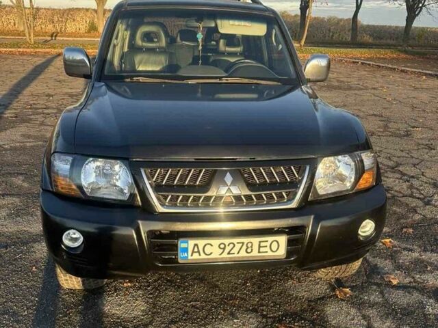 Чорний Міцубісі Паджеро, об'ємом двигуна 3.5 л та пробігом 236 тис. км за 6800 $, фото 3 на Automoto.ua
