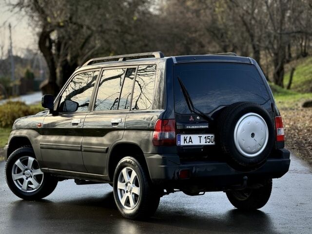 Черный Мицубиси Паджеро, объемом двигателя 2 л и пробегом 250 тыс. км за 3150 $, фото 7 на Automoto.ua