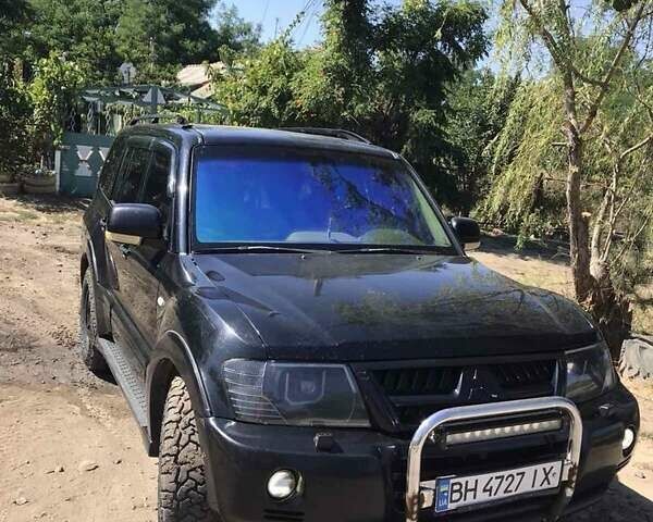 Черный Мицубиси Паджеро, объемом двигателя 3.2 л и пробегом 57 тыс. км за 10500 $, фото 6 на Automoto.ua