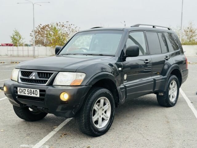 Черный Мицубиси Паджеро, объемом двигателя 3.2 л и пробегом 290 тыс. км за 4450 $, фото 11 на Automoto.ua