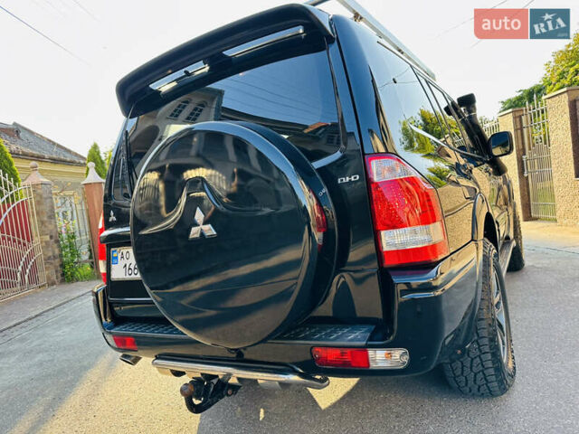 Черный Мицубиси Паджеро, объемом двигателя 3.2 л и пробегом 230 тыс. км за 10800 $, фото 72 на Automoto.ua