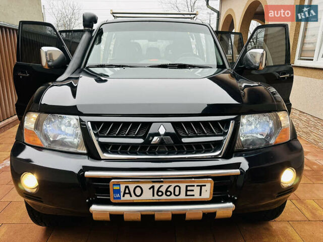 Черный Мицубиси Паджеро, объемом двигателя 3.2 л и пробегом 230 тыс. км за 10800 $, фото 141 на Automoto.ua