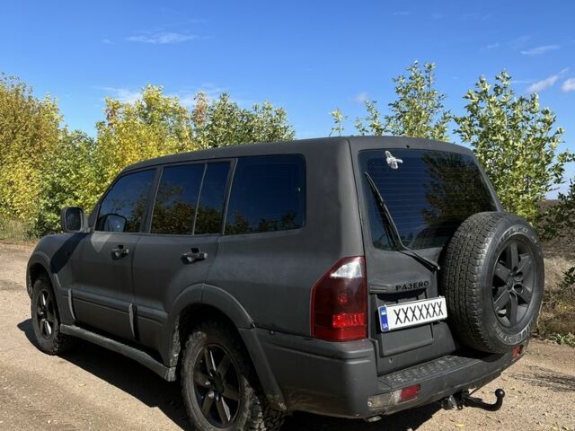 Чорний Міцубісі Паджеро, об'ємом двигуна 0 л та пробігом 266 тис. км за 4999 $, фото 3 на Automoto.ua