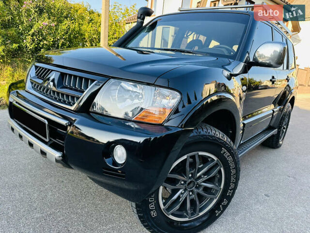 Черный Мицубиси Паджеро, объемом двигателя 3.2 л и пробегом 230 тыс. км за 10800 $, фото 113 на Automoto.ua