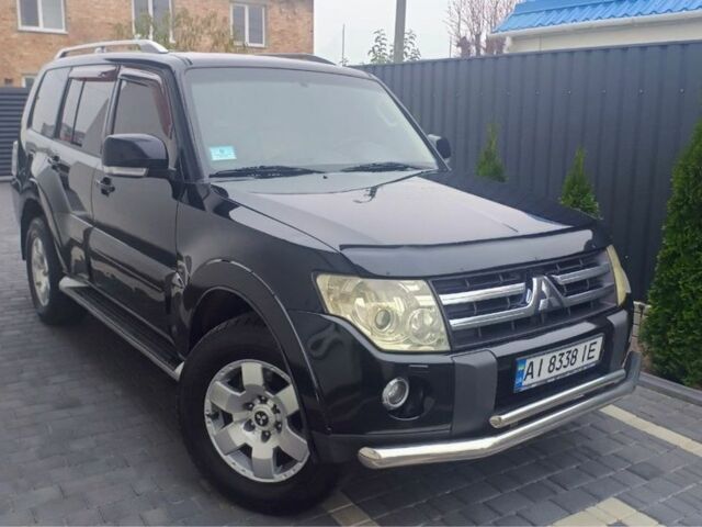 Черный Мицубиси Паджеро, объемом двигателя 3.83 л и пробегом 279 тыс. км за 12300 $, фото 3 на Automoto.ua