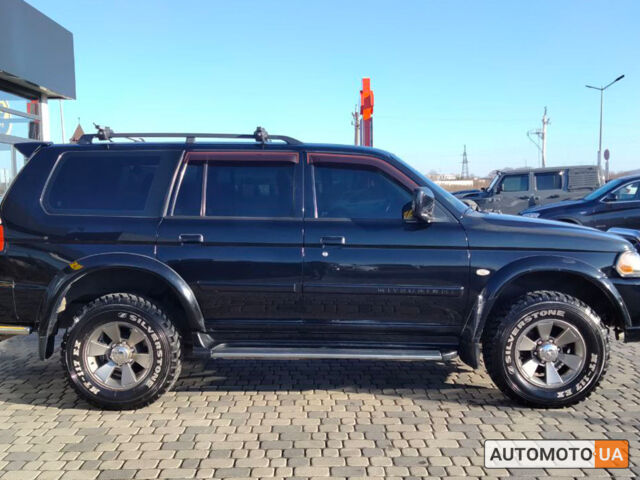 Чорний Міцубісі Паджеро, об'ємом двигуна 3 л та пробігом 270 тис. км за 10600 $, фото 7 на Automoto.ua