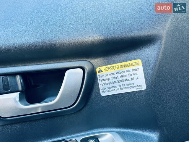 Черный Мицубиси Паджеро, объемом двигателя 3.2 л и пробегом 230 тыс. км за 10800 $, фото 97 на Automoto.ua