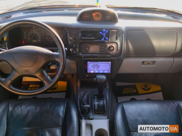 Чорний Міцубісі Паджеро, об'ємом двигуна 3 л та пробігом 270 тис. км за 10600 $, фото 13 на Automoto.ua
