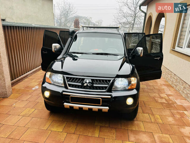 Черный Мицубиси Паджеро, объемом двигателя 3.2 л и пробегом 230 тыс. км за 10800 $, фото 127 на Automoto.ua