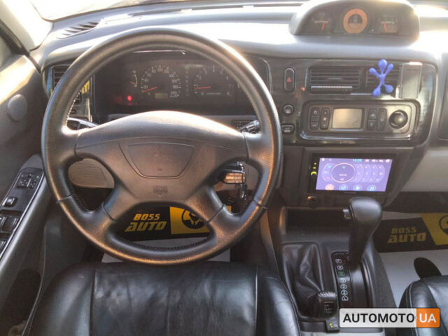 Чорний Міцубісі Паджеро, об'ємом двигуна 3 л та пробігом 270 тис. км за 10600 $, фото 14 на Automoto.ua