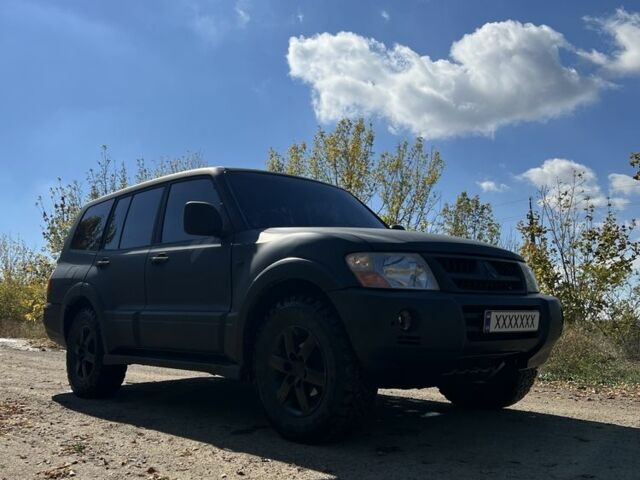 Чорний Міцубісі Паджеро, об'ємом двигуна 0 л та пробігом 266 тис. км за 4999 $, фото 5 на Automoto.ua