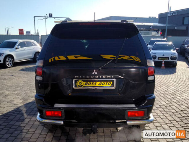 Чорний Міцубісі Паджеро, об'ємом двигуна 3 л та пробігом 270 тис. км за 10600 $, фото 5 на Automoto.ua