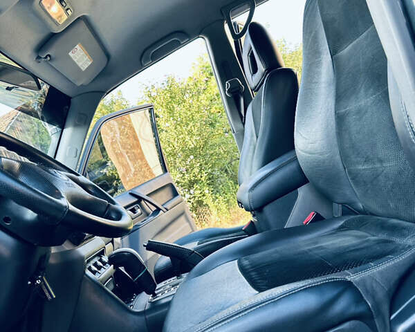 Черный Мицубиси Паджеро, объемом двигателя 3.2 л и пробегом 230 тыс. км за 10800 $, фото 167 на Automoto.ua