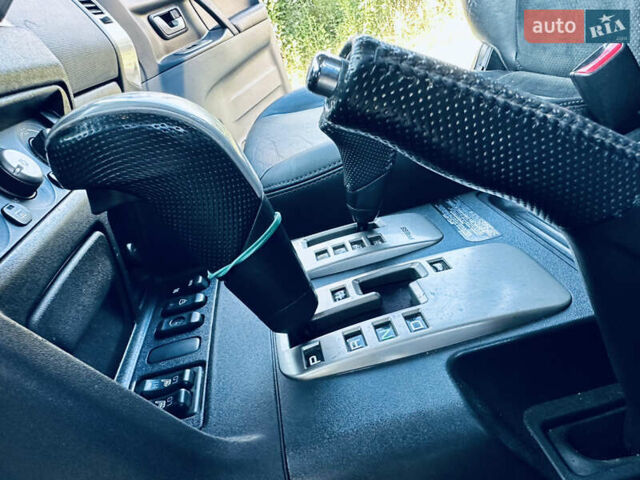 Черный Мицубиси Паджеро, объемом двигателя 3.2 л и пробегом 230 тыс. км за 10800 $, фото 98 на Automoto.ua