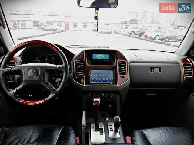 Черный Мицубиси Паджеро, объемом двигателя 2.97 л и пробегом 317 тыс. км за 7500 $, фото 14 на Automoto.ua