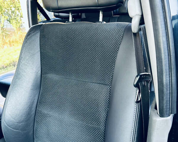 Черный Мицубиси Паджеро, объемом двигателя 3.2 л и пробегом 230 тыс. км за 10800 $, фото 99 на Automoto.ua