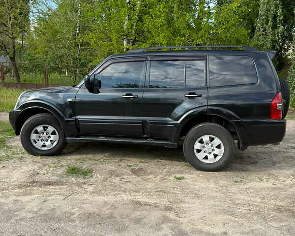Чорний Міцубісі Паджеро, об'ємом двигуна 3.2 л та пробігом 415 тис. км за 7000 $, фото 2 на Automoto.ua
