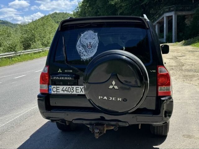 Чорний Міцубісі Паджеро, об'ємом двигуна 3 л та пробігом 360 тис. км за 8264 $, фото 3 на Automoto.ua