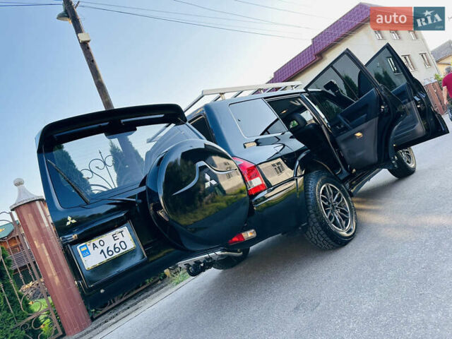 Черный Мицубиси Паджеро, объемом двигателя 3.2 л и пробегом 230 тыс. км за 10800 $, фото 60 на Automoto.ua