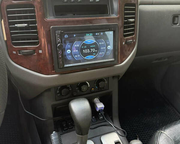 Чорний Міцубісі Паджеро, об'ємом двигуна 3.2 л та пробігом 415 тис. км за 7000 $, фото 7 на Automoto.ua