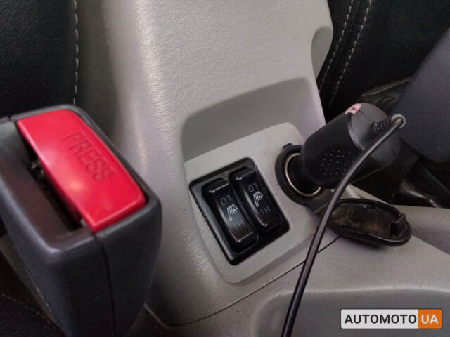 Чорний Міцубісі Паджеро, об'ємом двигуна 3 л та пробігом 270 тис. км за 10600 $, фото 18 на Automoto.ua