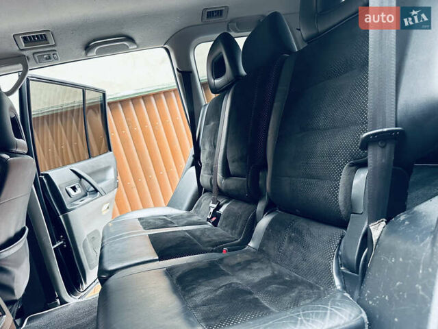 Черный Мицубиси Паджеро, объемом двигателя 3.2 л и пробегом 230 тыс. км за 10800 $, фото 32 на Automoto.ua