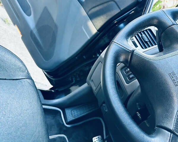 Черный Мицубиси Паджеро, объемом двигателя 3.2 л и пробегом 230 тыс. км за 10800 $, фото 163 на Automoto.ua