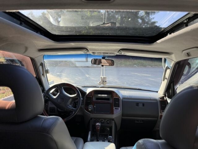 Чорний Міцубісі Паджеро, об'ємом двигуна 3 л та пробігом 265 тис. км за 8500 $, фото 10 на Automoto.ua