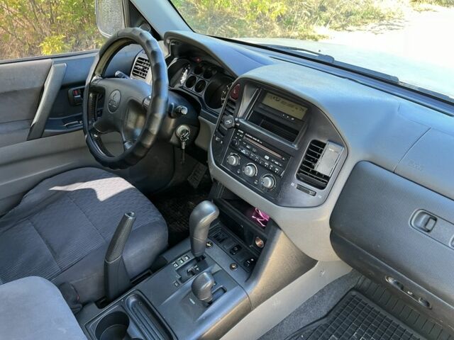 Мицубиси Паджеро 2006 в Николаеве на Automoto.ua Черный Мицубиси Паджеро, объемом двигателя 0 л и пробегом 266 тыс. км за 4999 $, фото 7 на Automoto.ua