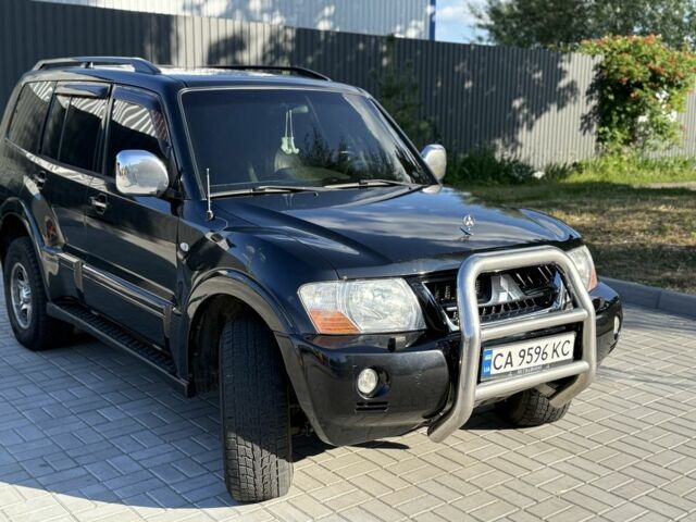 Чорний Міцубісі Паджеро, об'ємом двигуна 3 л та пробігом 265 тис. км за 8500 $, фото 1 на Automoto.ua