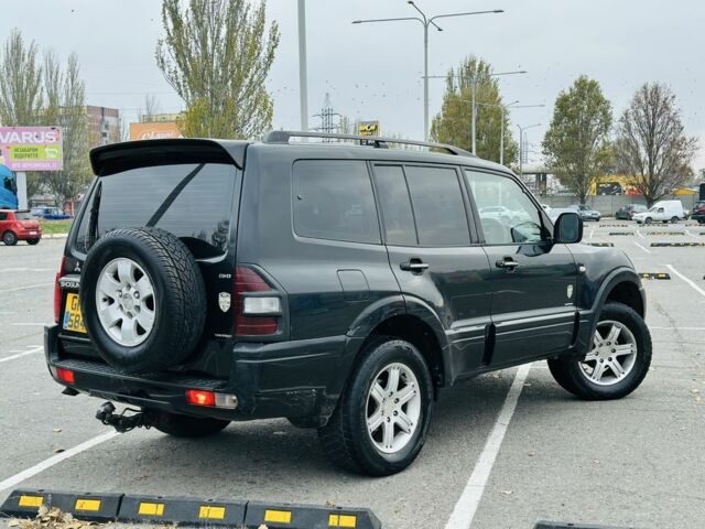 Черный Мицубиси Паджеро, объемом двигателя 3.2 л и пробегом 290 тыс. км за 4450 $, фото 8 на Automoto.ua