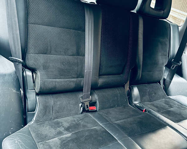 Черный Мицубиси Паджеро, объемом двигателя 3.2 л и пробегом 230 тыс. км за 10800 $, фото 6 на Automoto.ua